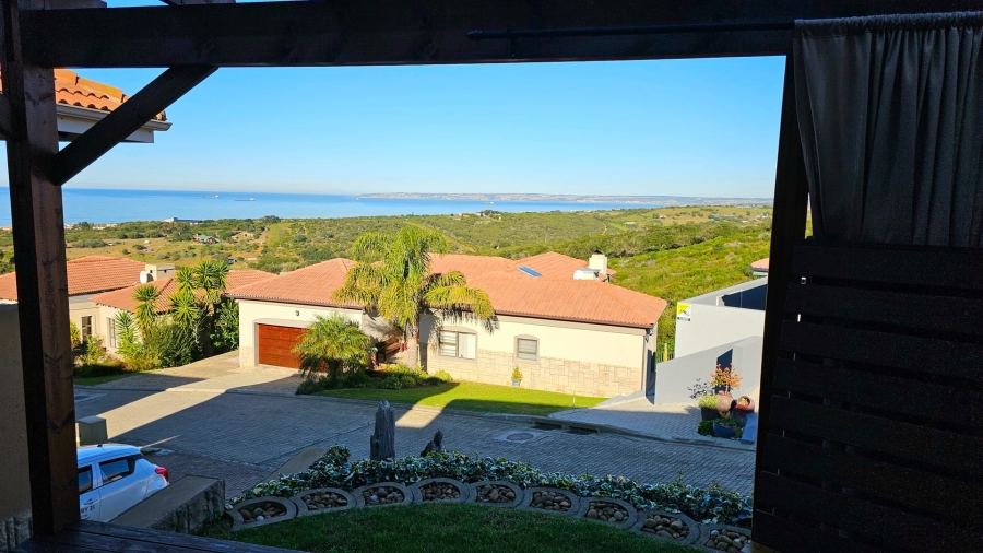 3 Bedroom Property for Sale in Avonddans Western Cape